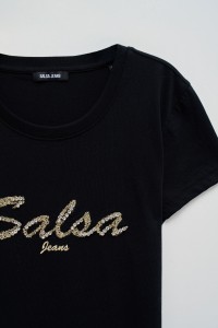 T-SHIRT WITH BRANDING