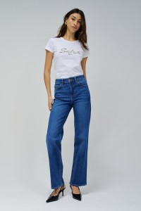T-SHIRT AVEC LOGO