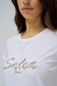 T-SHIRT AVEC LOGO