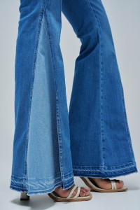 DIVA FAITH PUSH IN FLARE JEANS