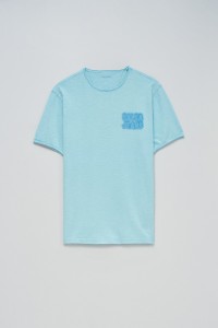 T-SHIRT WITH BRANDING