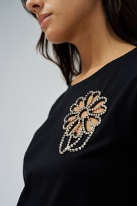 FLORAL CUT-OUT T-SHIRT