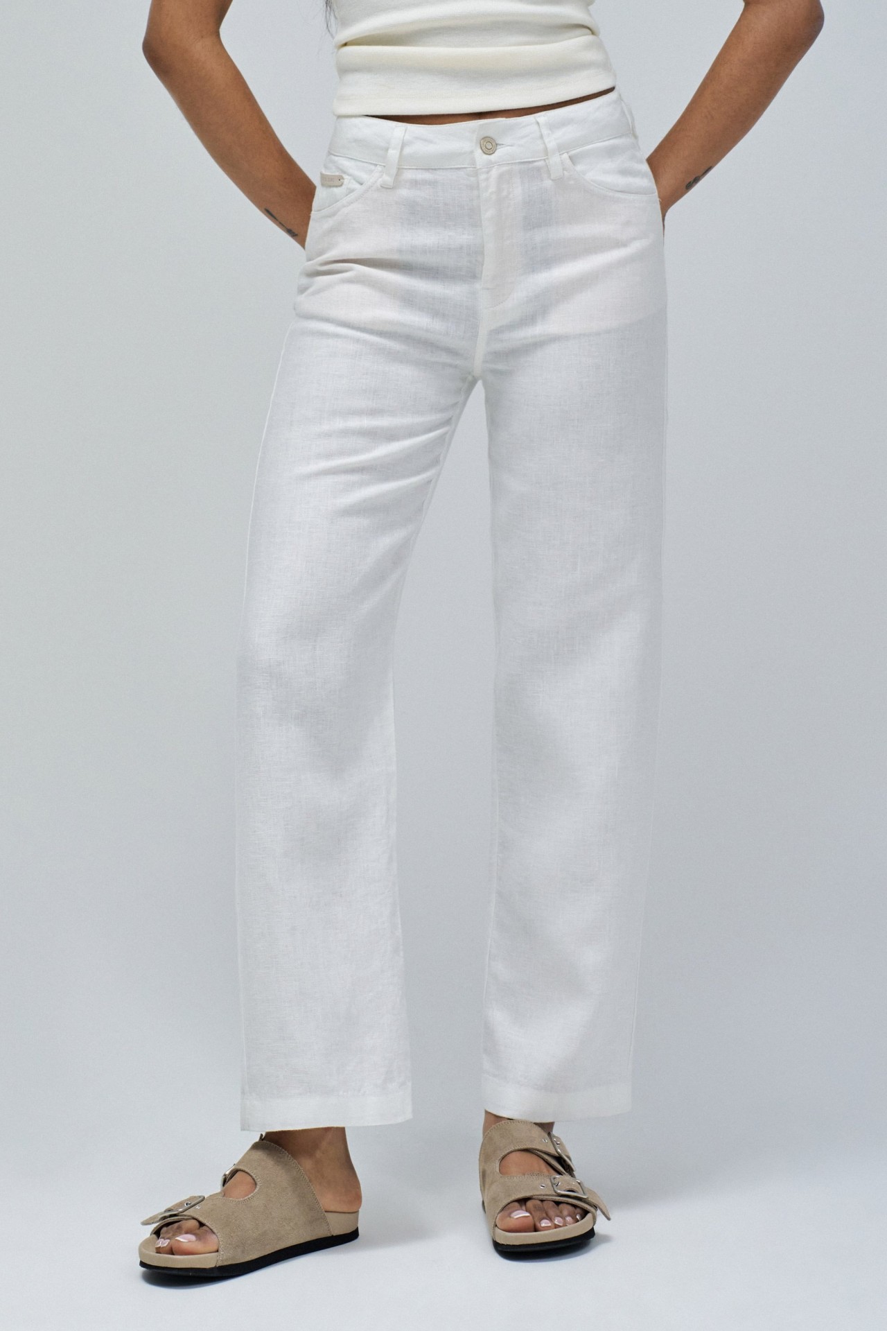 HOSE STRAIGHT AUS LEINEN