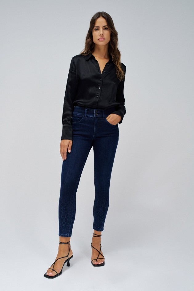 SECRET PUSH IN CROPPED SKINNY WITH PRINT JEANS