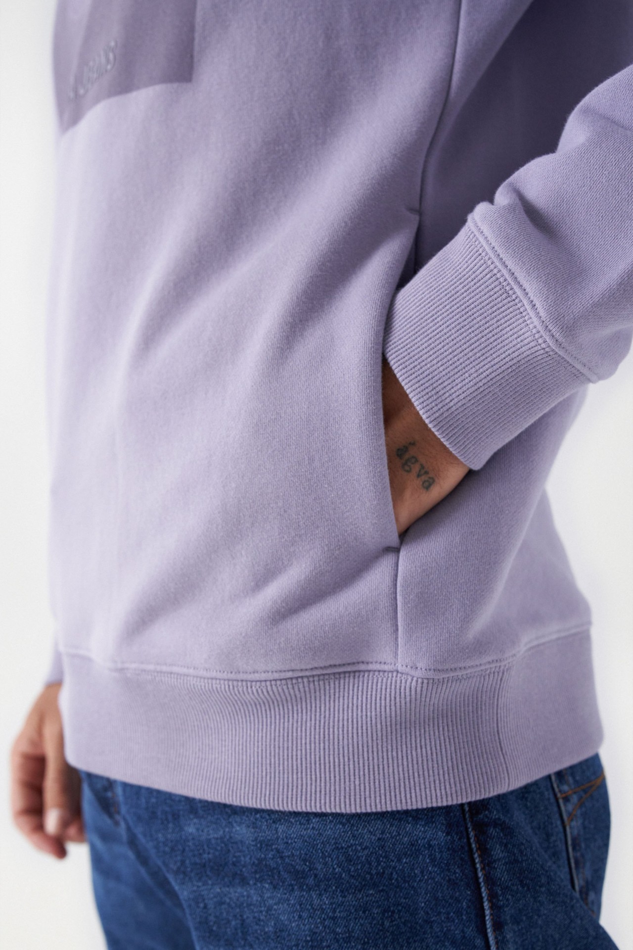 HOODIE COM ESTAMPADO