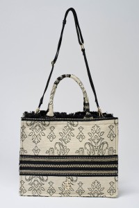 TOTEBAG WITH JACQUARD EMBROIDERY