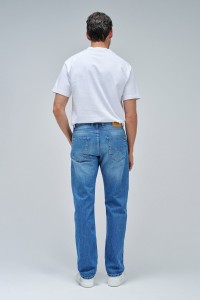 JEAN STRAIGHT FIT