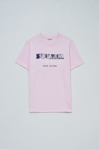 T-SHIRT WITH BRANDING