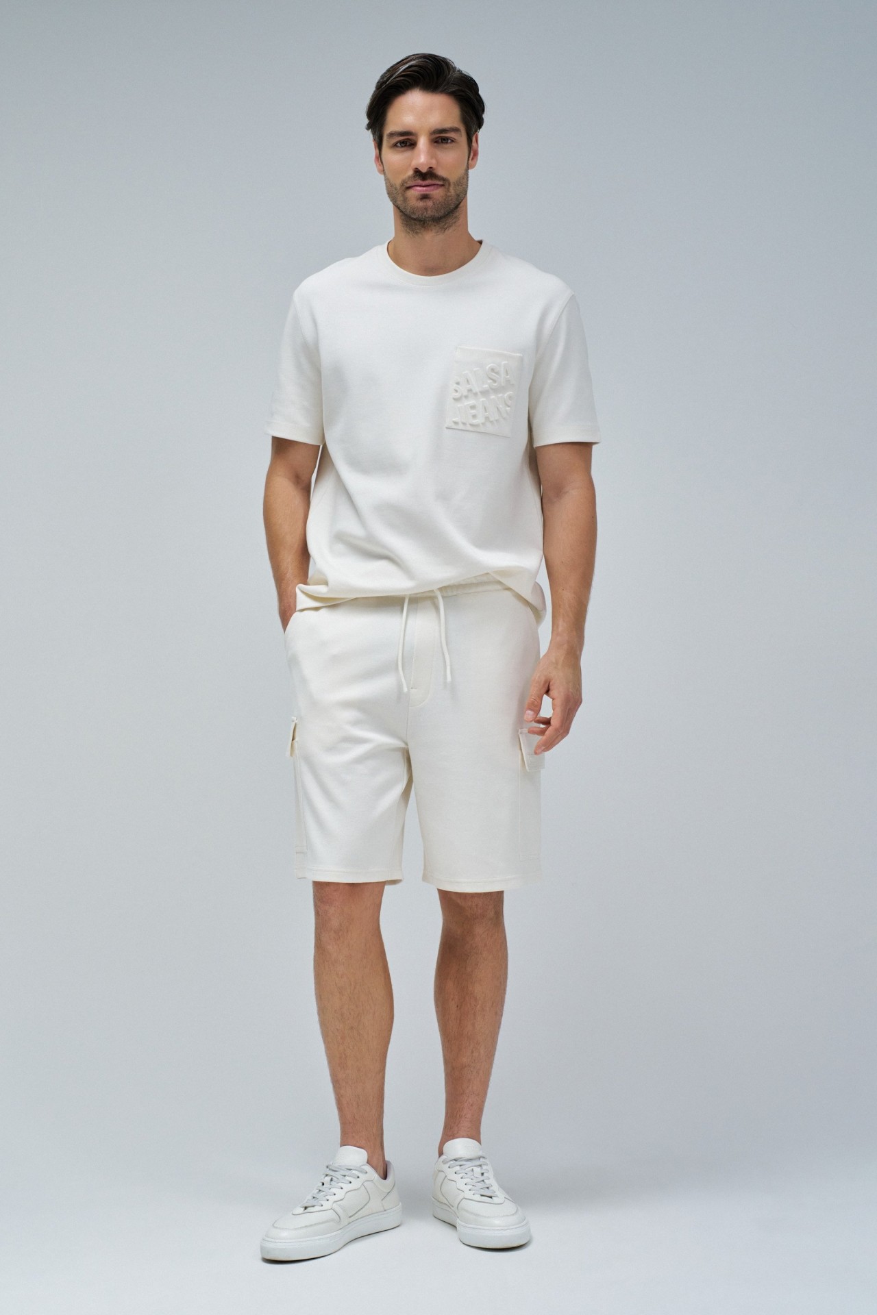 T-SHIRT WITH EMBOSSED BRANDING