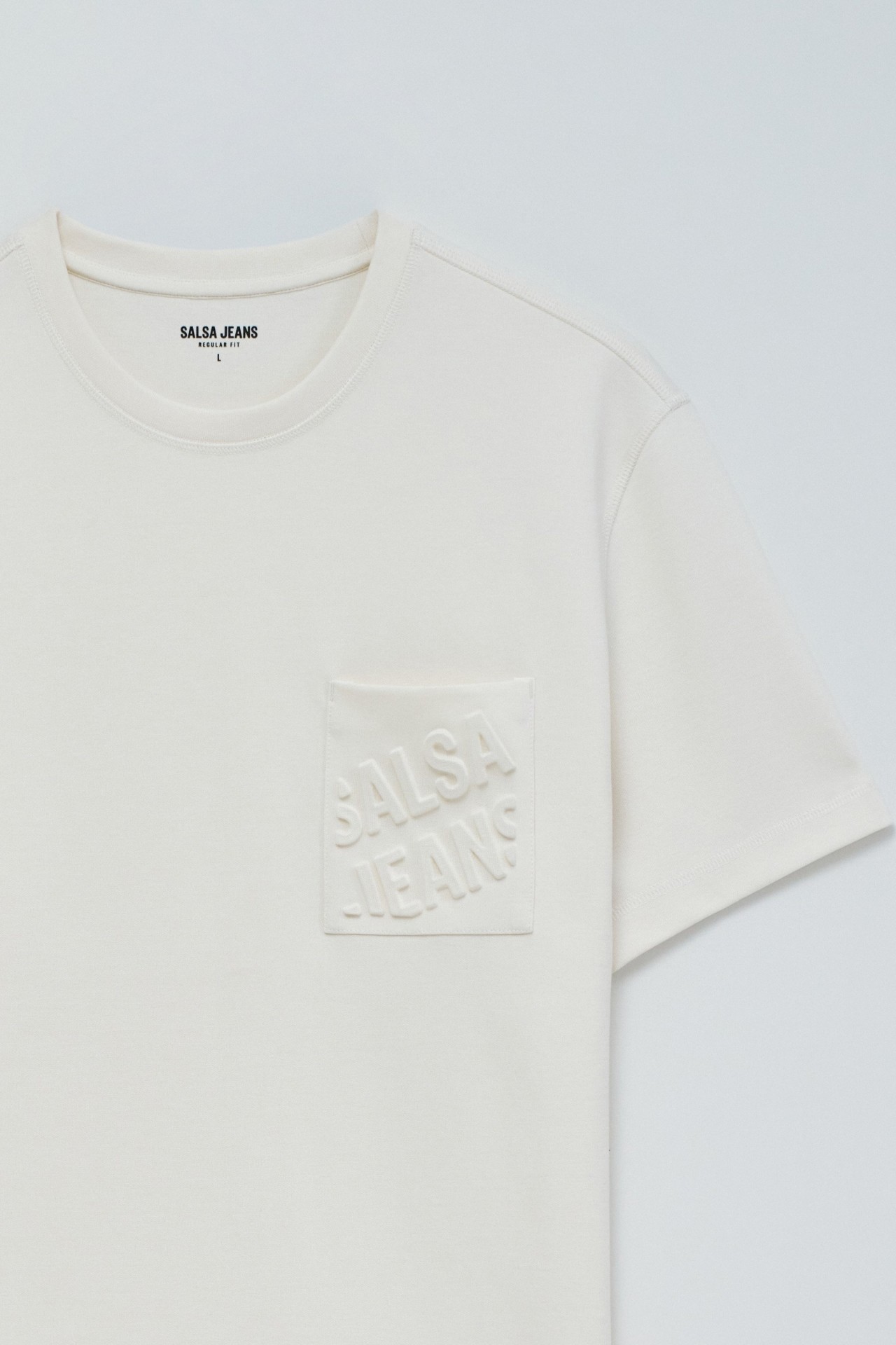 T-SHIRT WITH EMBOSSED BRANDING