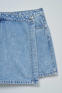 SKORT IN LIGHTDENIM