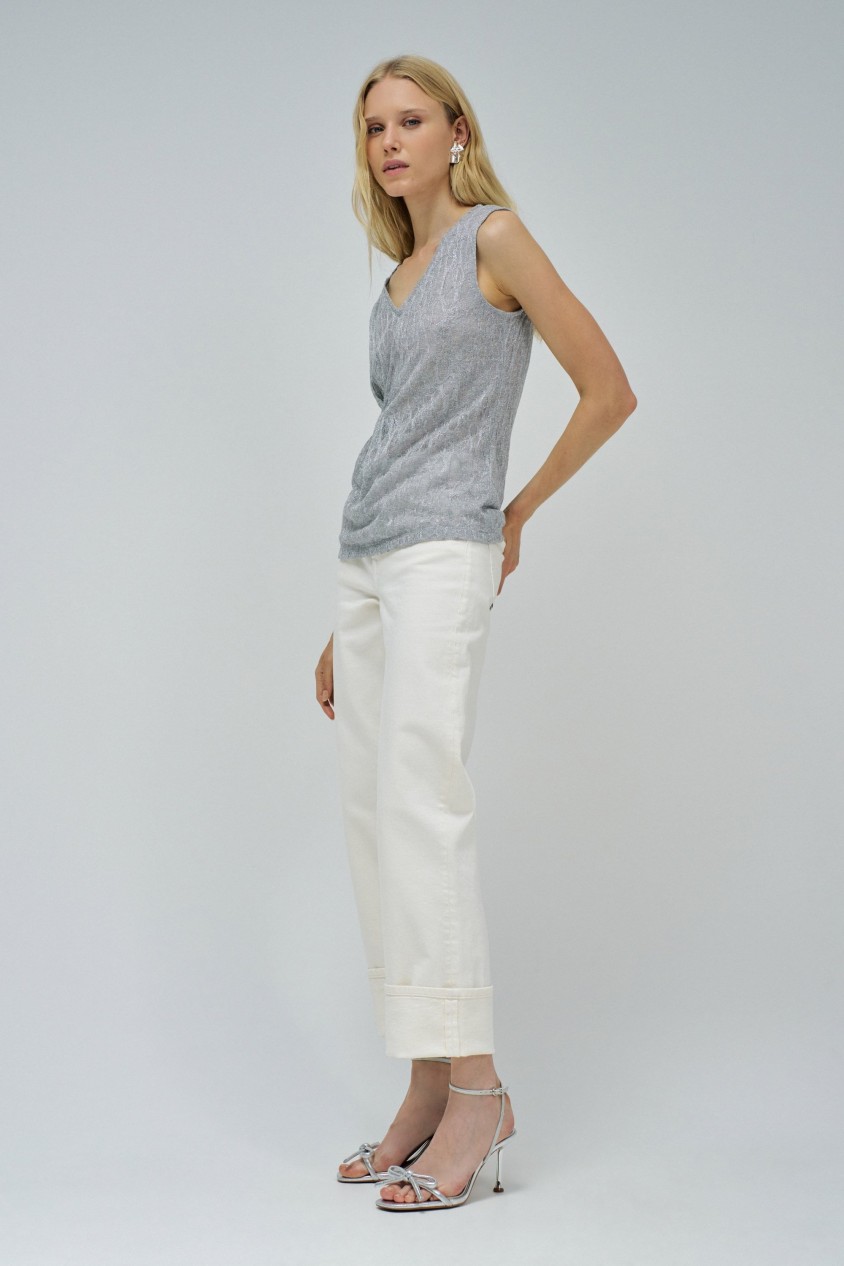 TOP IN STRICK MIT GLANZ