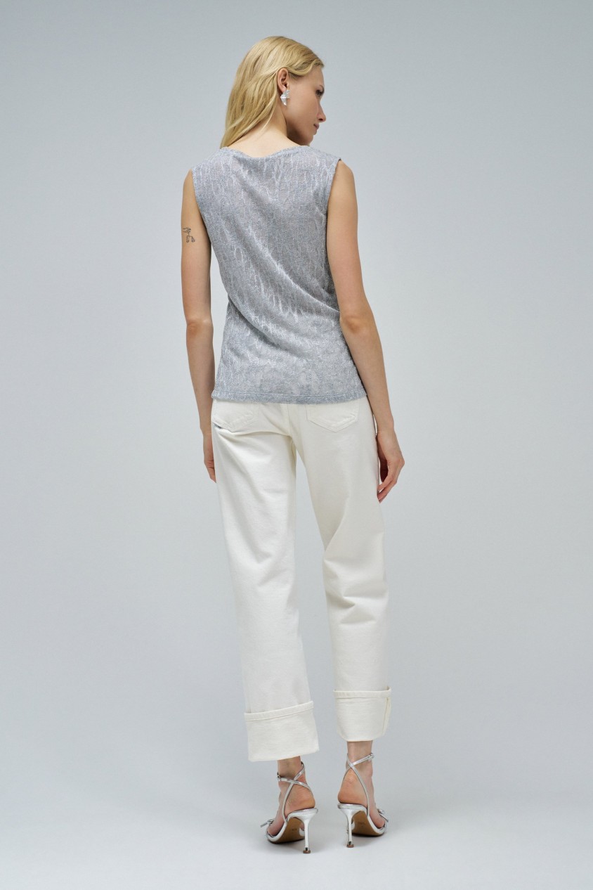 TOP IN STRICK MIT GLANZ