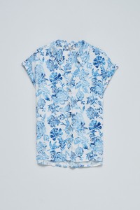BLUSA COM PADRO FLORAL