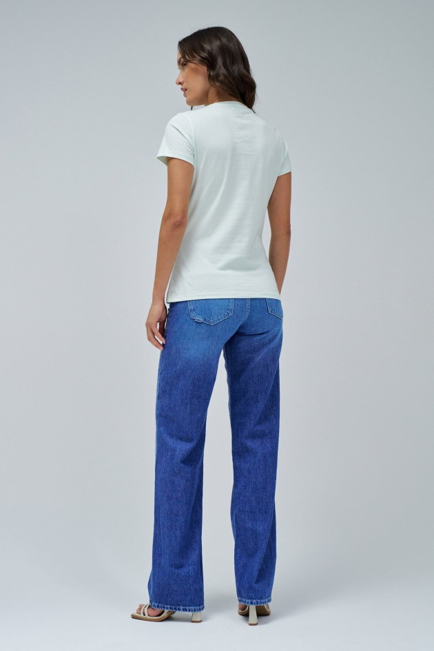 T-SHIRT AVEC LOGO