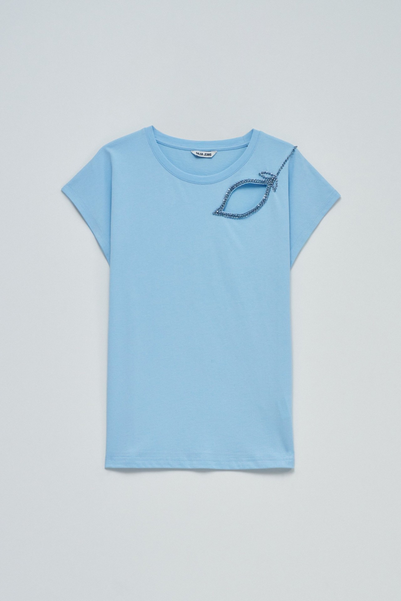 T-SHIRT WITH CHEST CUTOUT