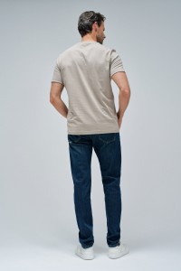 T-SHIRT COM BRANDING
