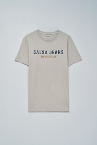 T-SHIRT MIT BRANDING