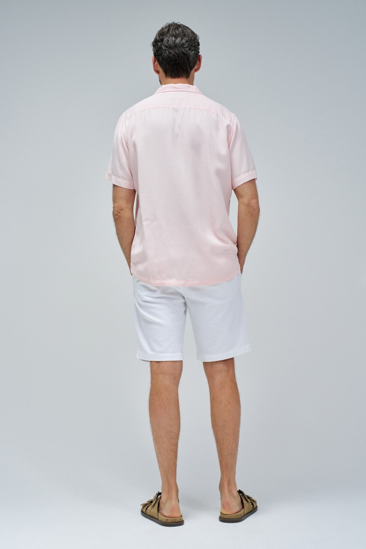 CAMISA EN DENIM LIGERO