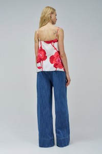 TOP WITH FLORAL PATTERN