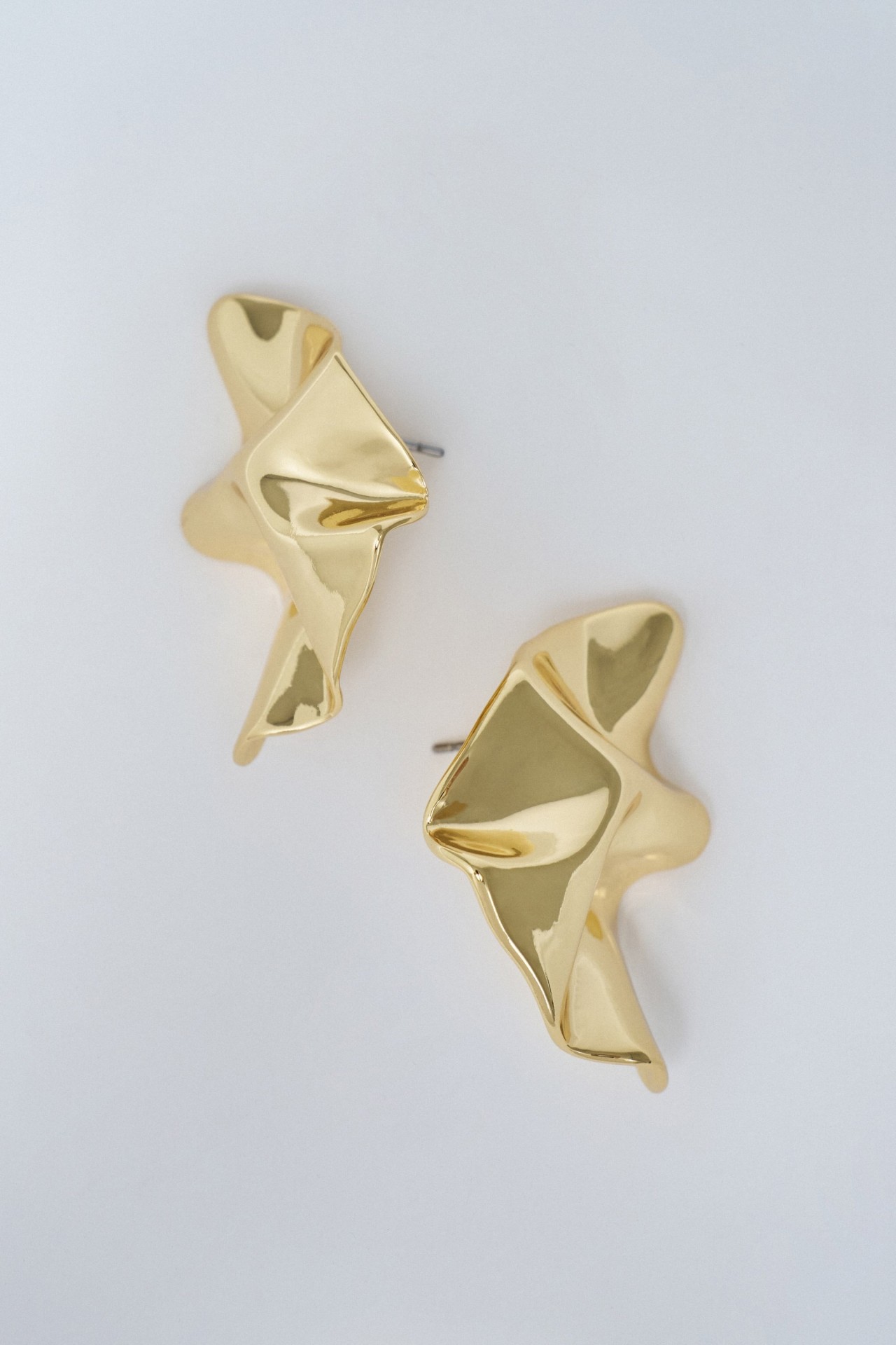 WAVY EARRINGS