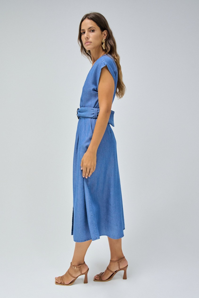 【 JEANS】Strappy Rip Midi Dress ★送料・関税込★ Women's Strappy midi dress in fix denim | Blue | Diesel