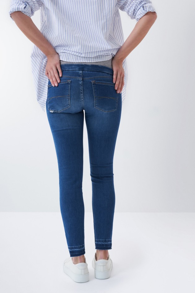 JEANS MATERNITY HOPE CROPPED DE COR MÉDIA
