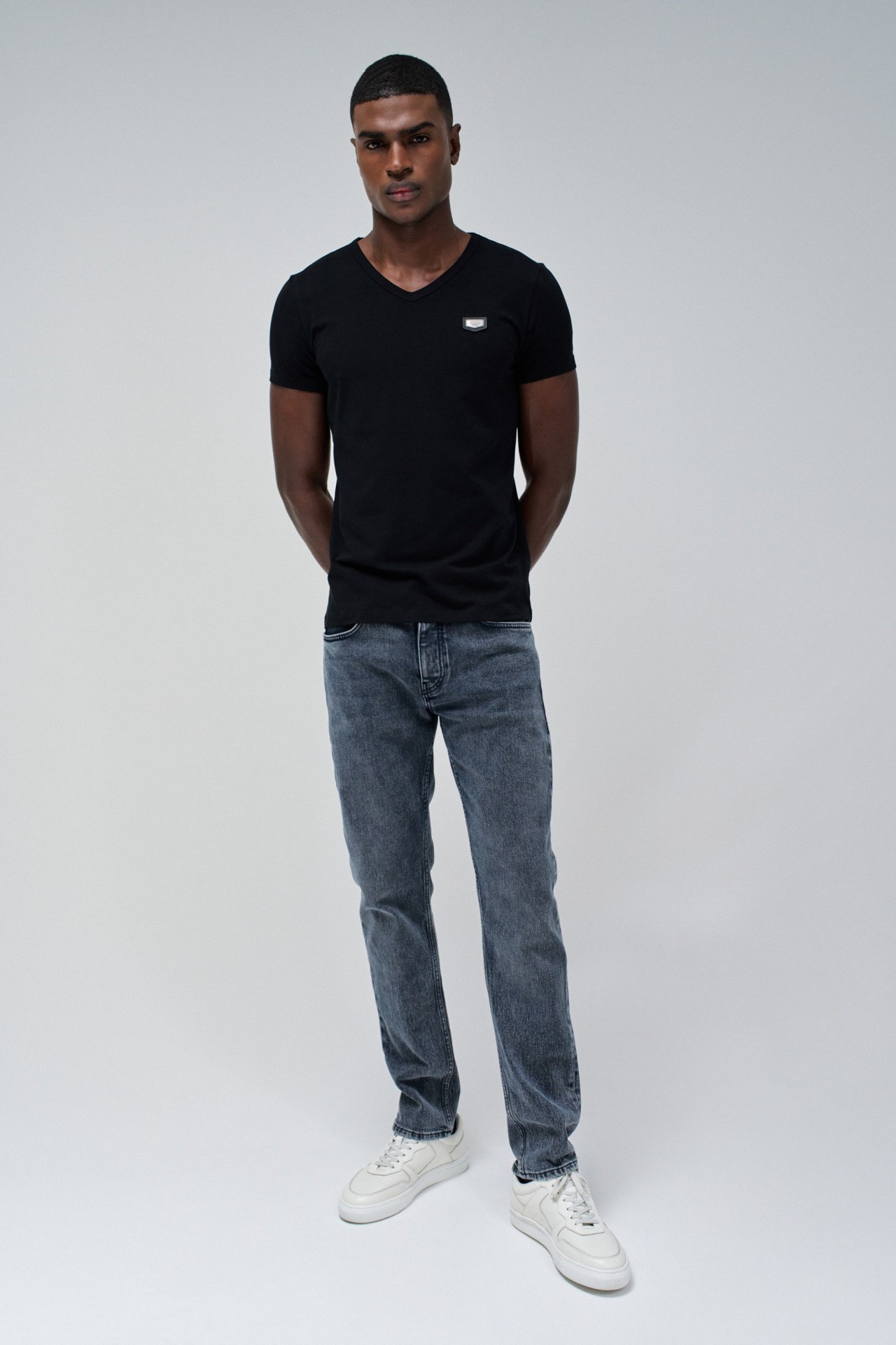 T-SHIRT WITH BRANDING