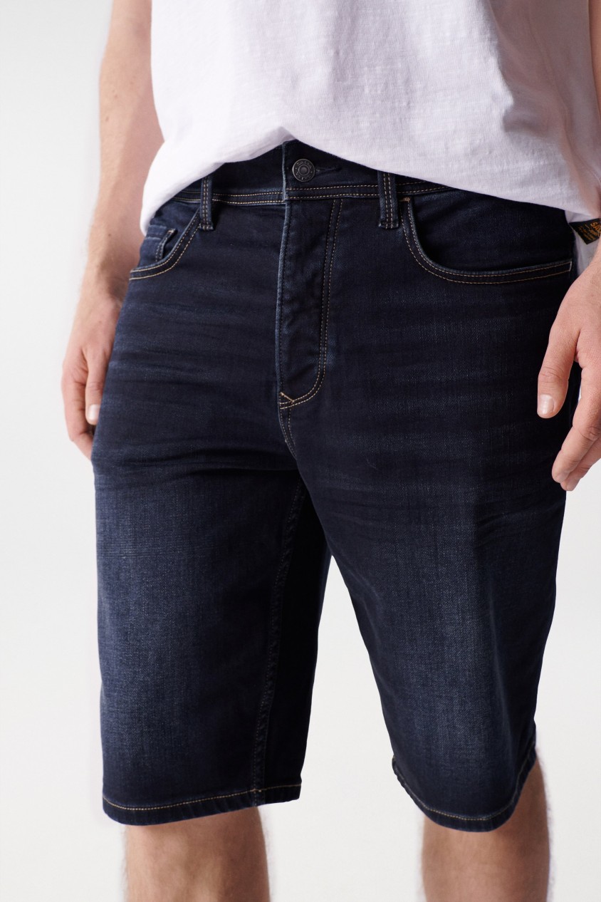 PANTALÓN CORTO VAQUERO AZUL OSCURO REGULAR