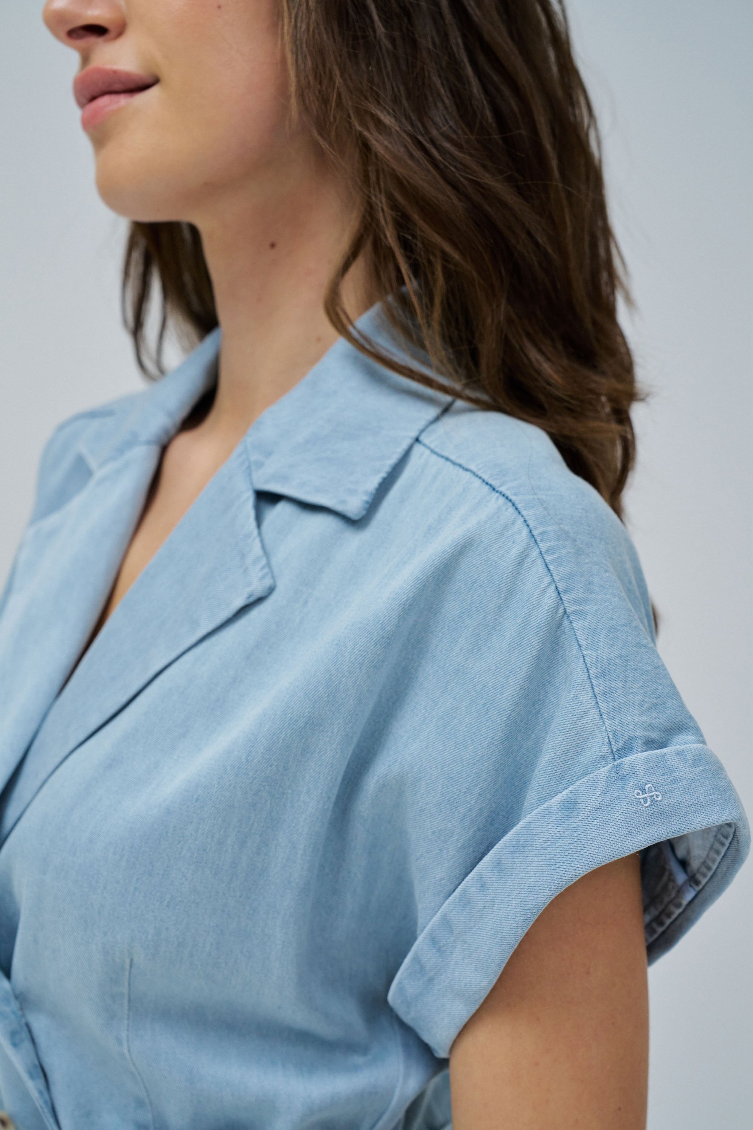 MACACÓN CORTO EN LIGHTDENIM