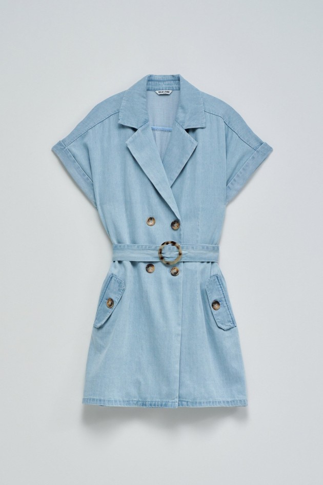 KURZER JUMPSUIT IN HELLBLAUEN JEANS