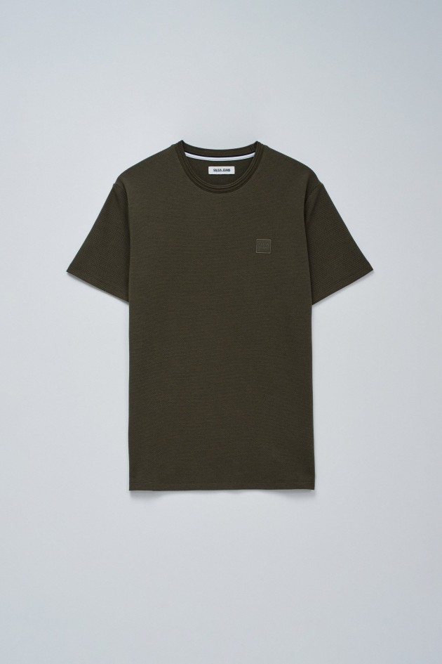 T-SHIRT WITH TEXTURE