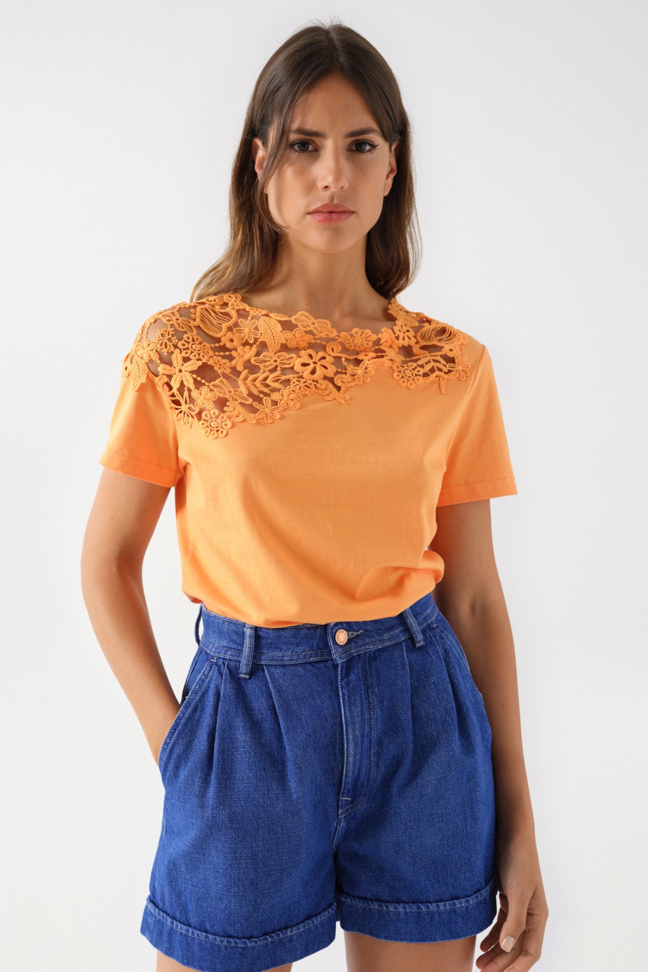 T-SHIRT WITH LACE