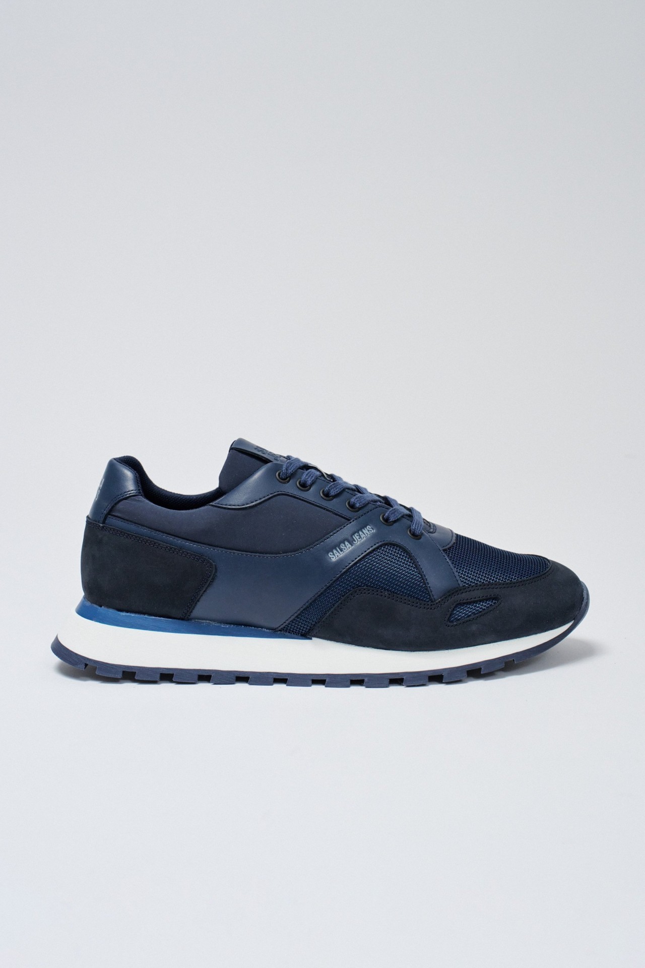 LEATHER TRAINERS