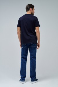 CAMISETA CON LOGO EN RELIEVE