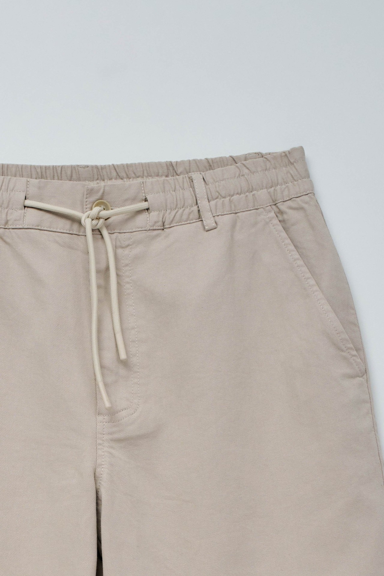 REGULAR FIT HOSEN MIT LEINEN