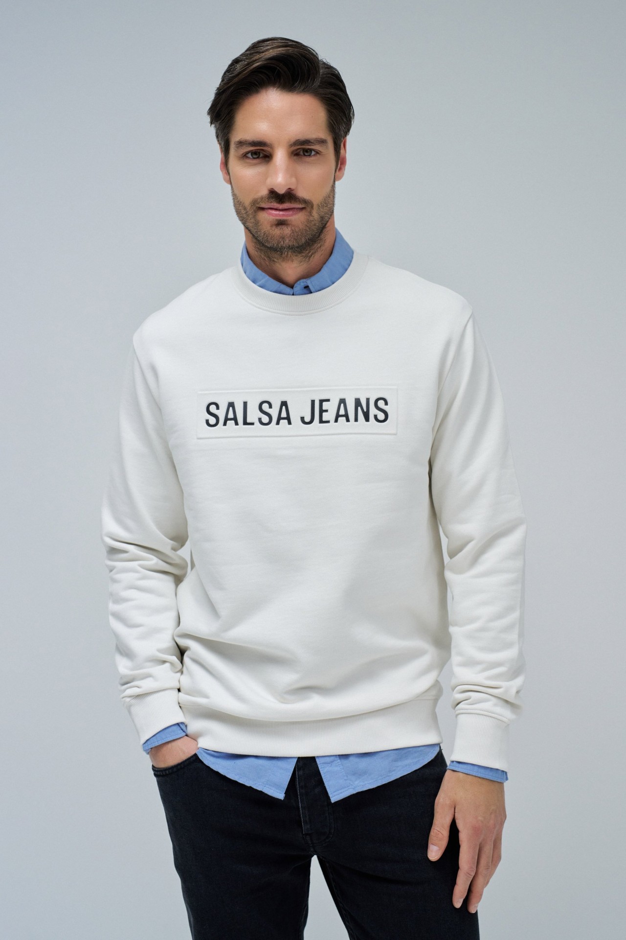 SWEATSHIRT MIT BRANDING