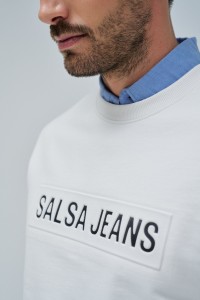 SWEATSHIRT MIT BRANDING