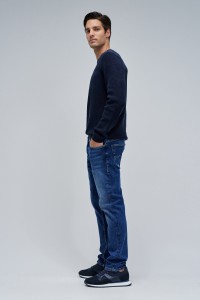 REGULAR FIT JEANS