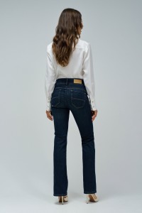 SECRET PUSH IN BOOTCUT JEANS