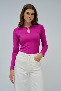 RIBBED KNIT SWEATER