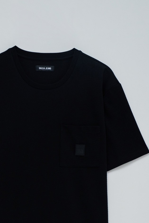 TEXTURED T-SHIRT WITH POCKET
