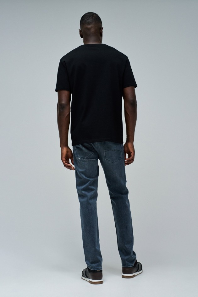 TEXTURED T-SHIRT WITH POCKET