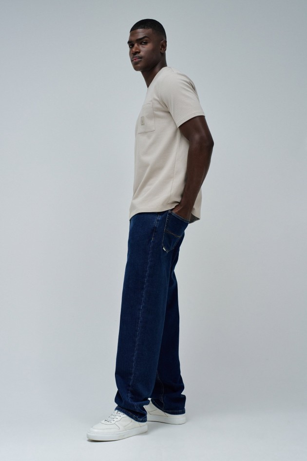 TEXTURED T-SHIRT WITH POCKET