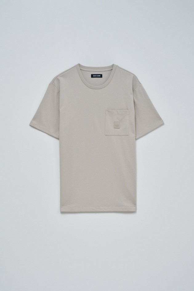 TEXTURED T-SHIRT WITH POCKET