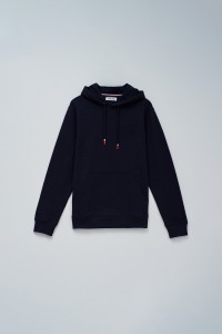 KAPUZENPULLI MIT BRANDING