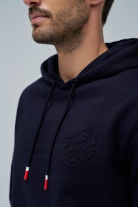 KAPUZENPULLI MIT BRANDING