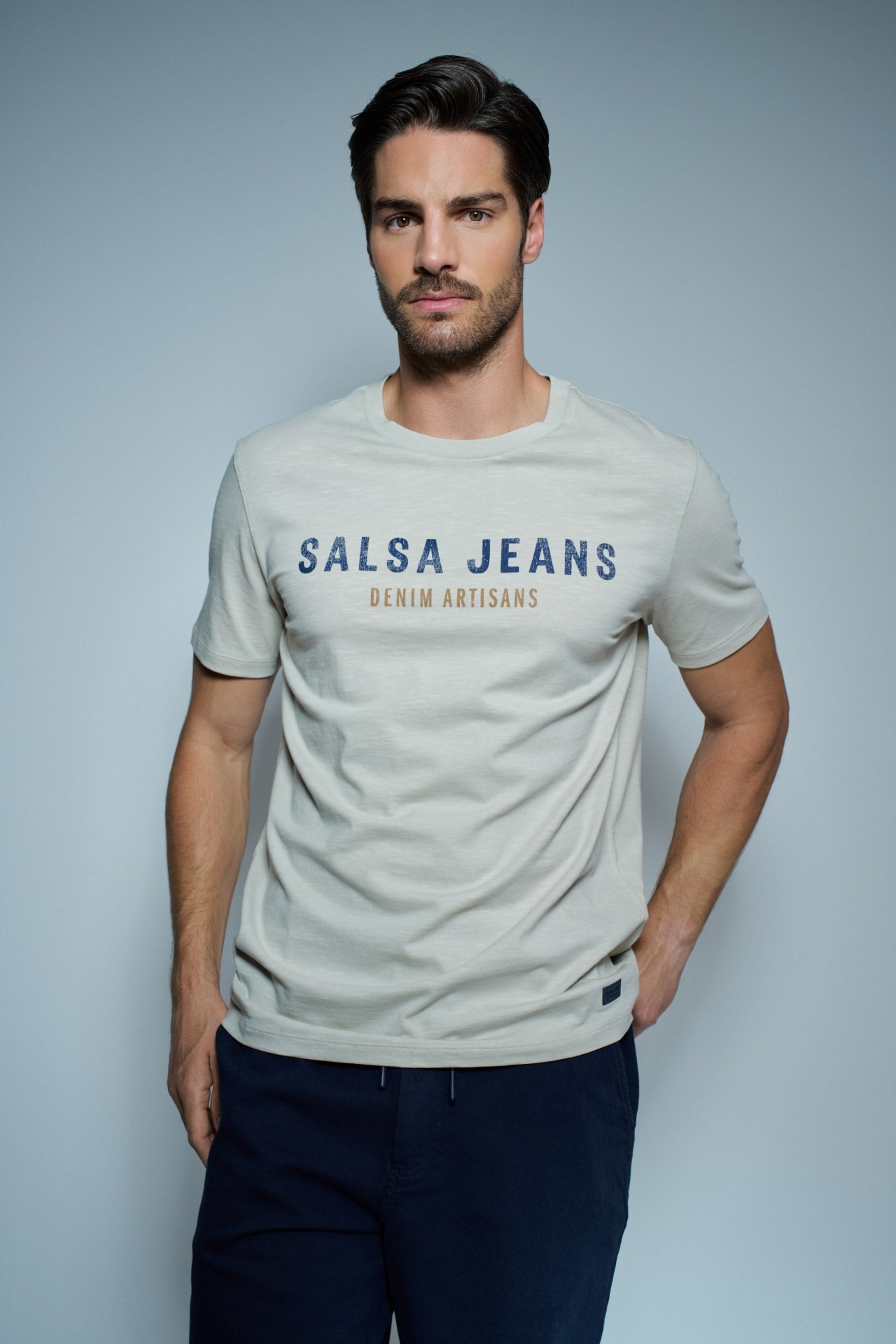 T-SHIRT WITH BRANDING