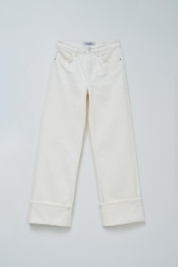 TRUE STRAIGHT JEANS