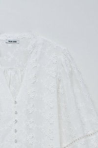 BLOUSE AVEC BRODERIE JACQUARD